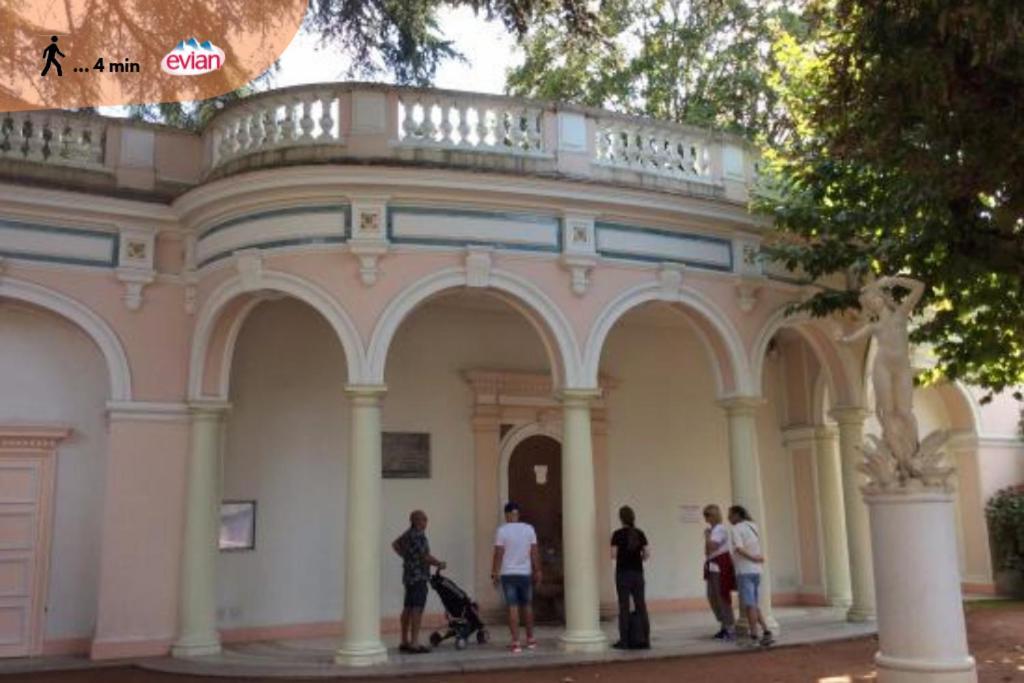 Le Baron Évian-les-Bains Exterior foto